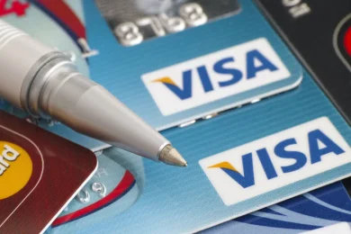 Die Visakarte der Consorsbank ermöglicht kostenfreie Bargeldabhebungen